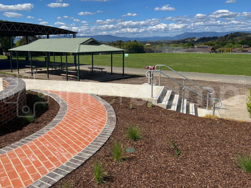 Interclamp 5000 Series installed at Lilydale College